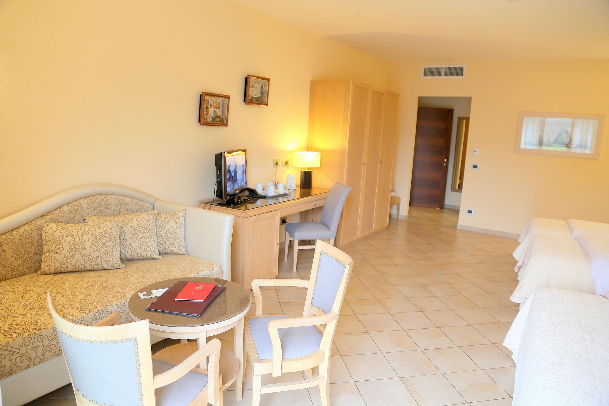 Park Argento Hotel 4*
